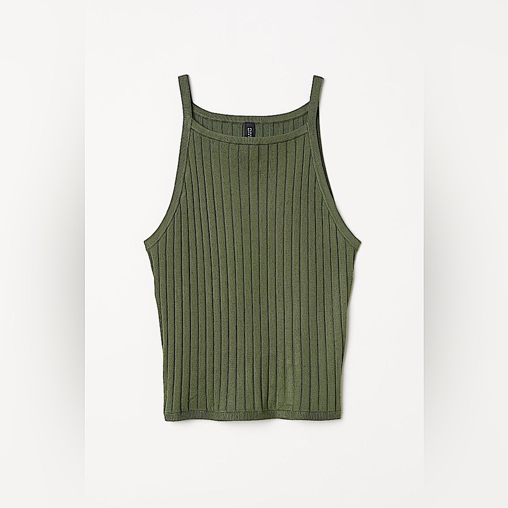 Ribbed olive green high-neck racer-back tank top 🍃